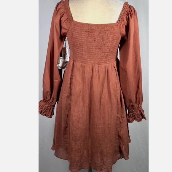 NWT Chelsea Violet Girls Mixed Media Puff Sleeve Smocked Back Dress in Rust - Picture 4 of 10